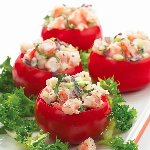 ( X.)Rosii umplute cu salata de creveti. Pret: 3,99 RON/buc.